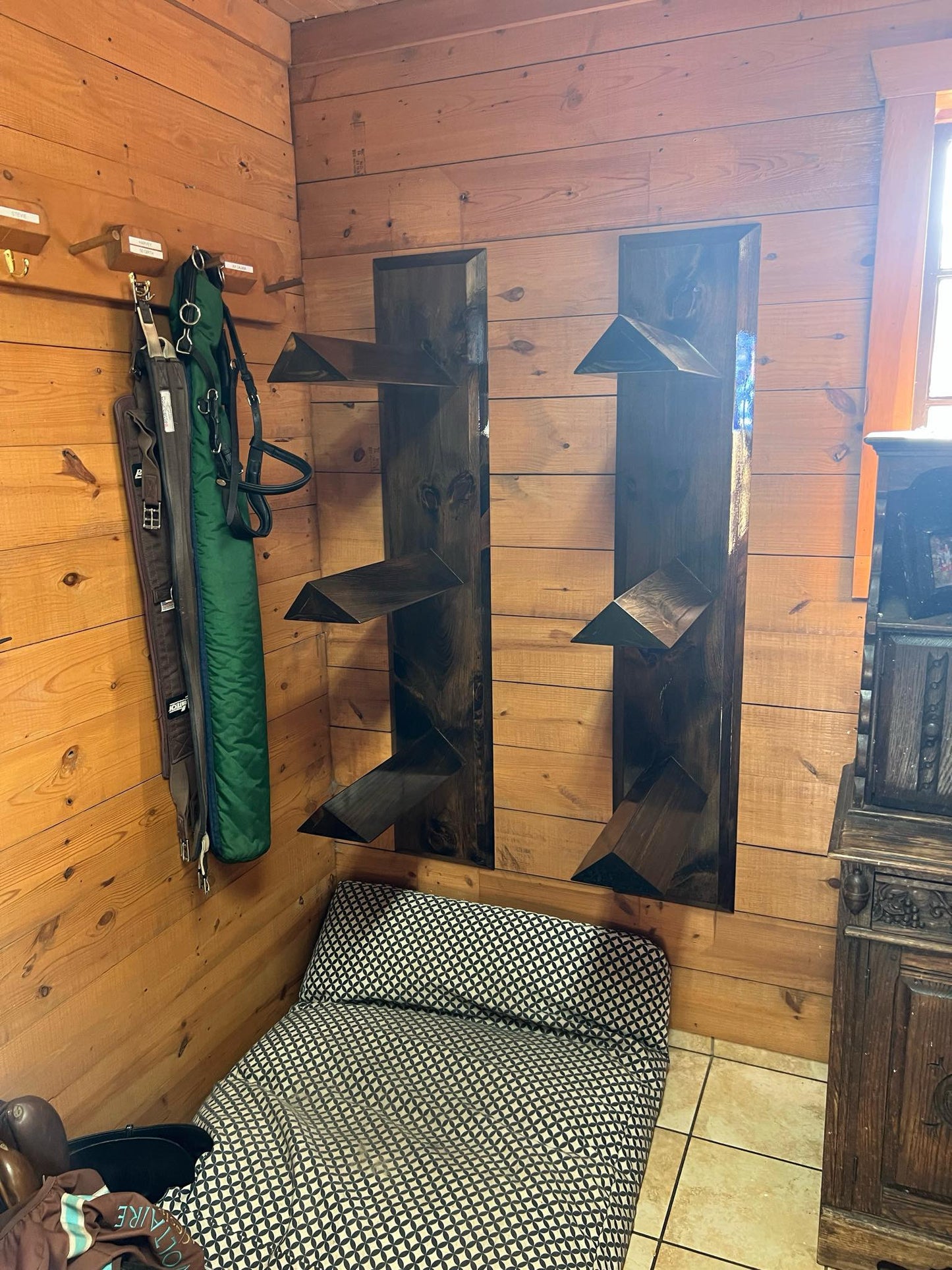 Nierle Perfect Wall Mounted Saddle Rack